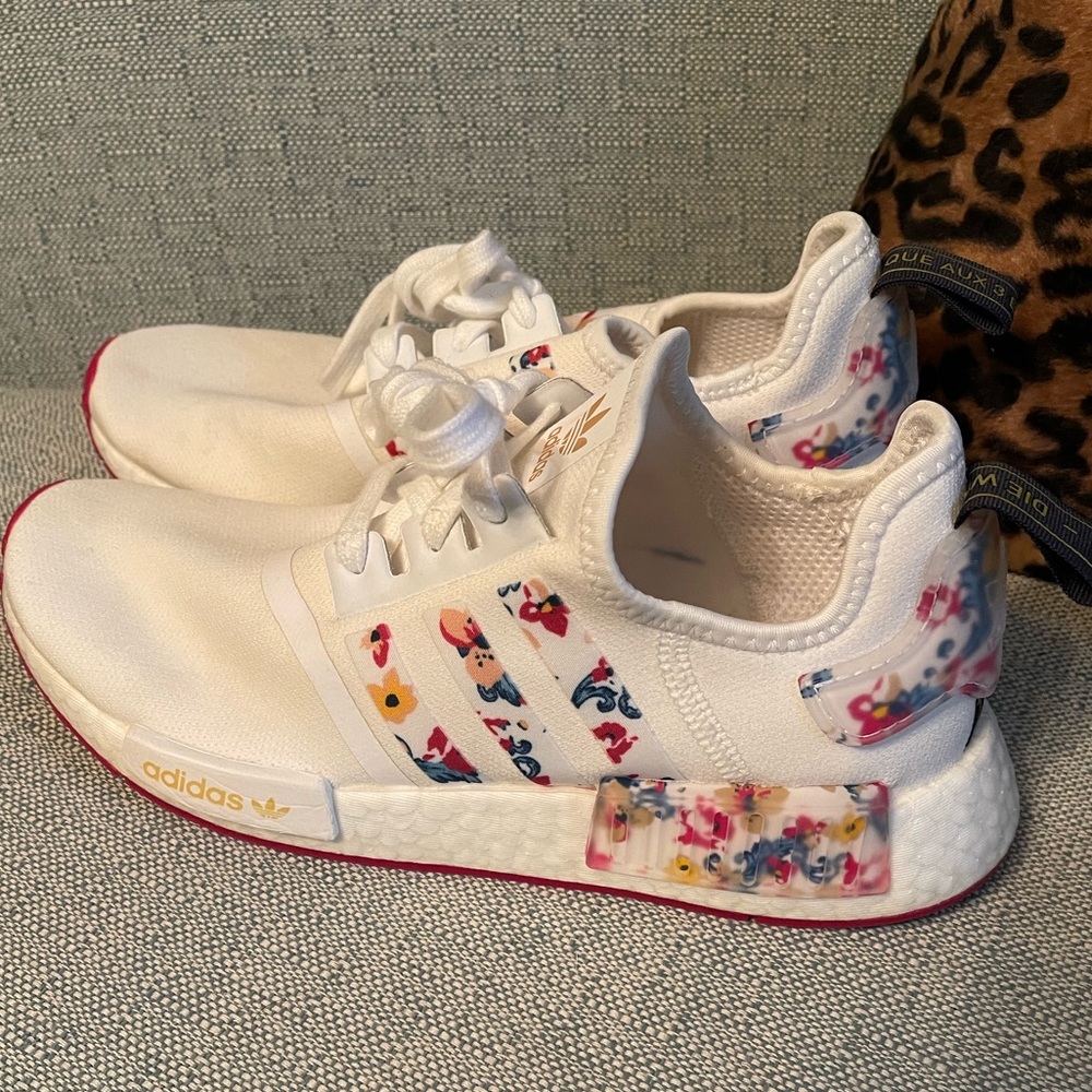 Adidas NMD_R1 sz 9
